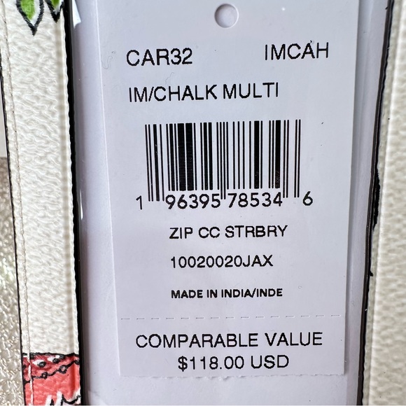 Coach Zip Card Case in Chalk With Strawberry Print Gold Hardware CAR32 - Picture 8 of 14